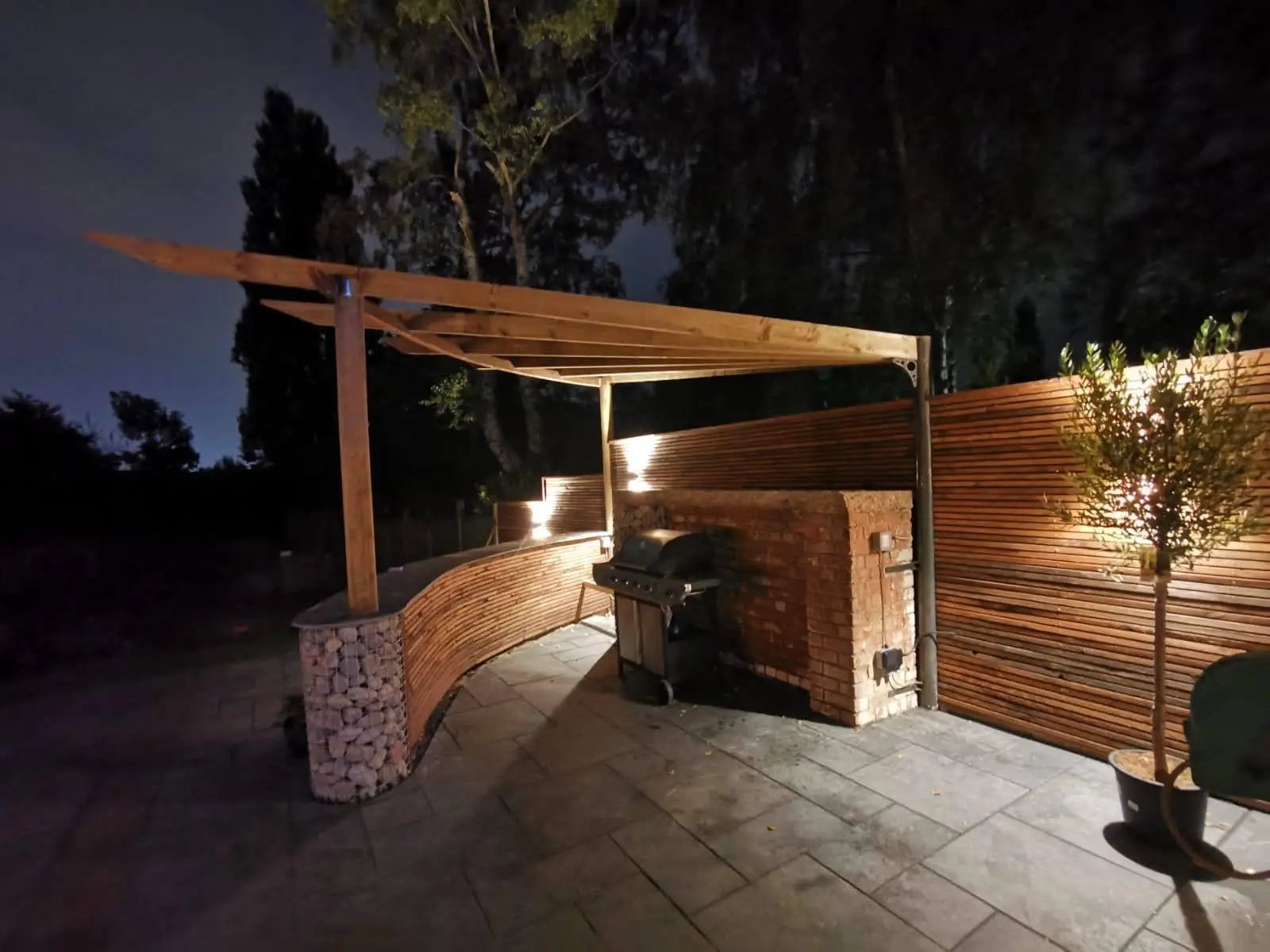 Pergolas, Gazebos & Archways in Sheffield by Outside Matters