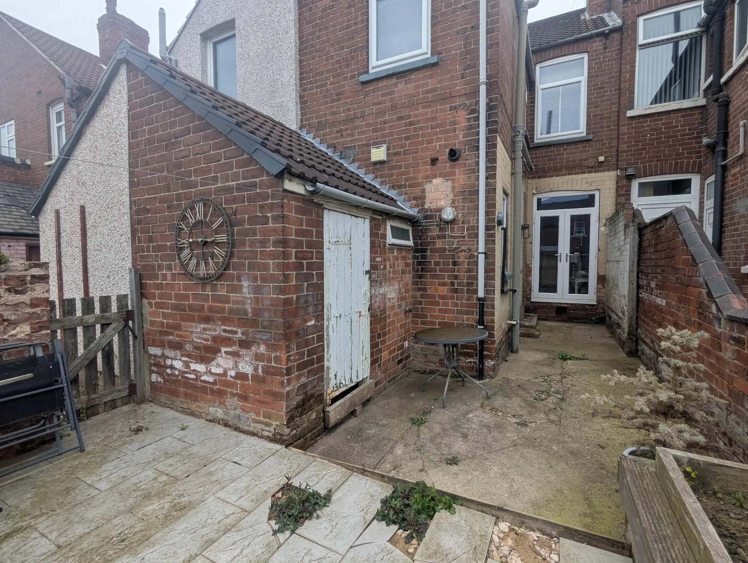 Initial view of the back garden area